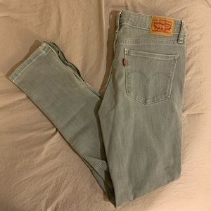 Levi’s 711 Zippered Skinny
